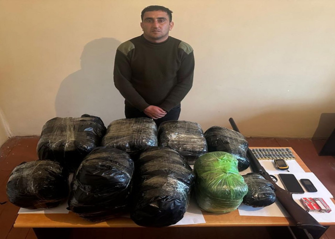 29,7 kq narkotikin Azərbaycana gətirilməsinin qarşısı alındı - FOTOLAR