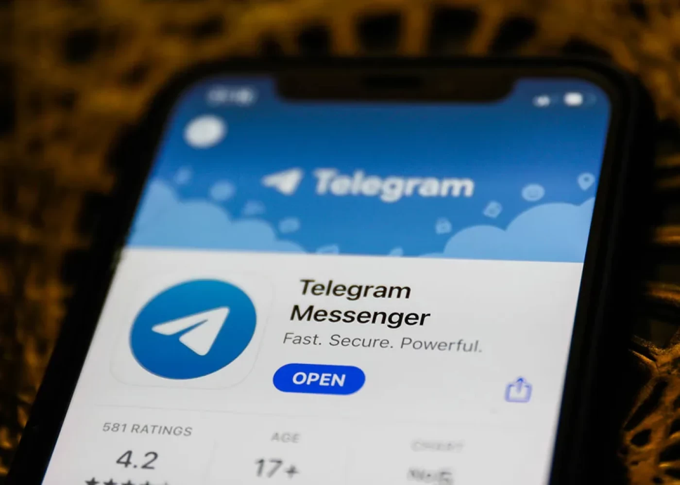 “Telegram”ın aylıq auditoriyası 900 milyon nəfərə çatıb 