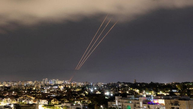 İran İsrailə hücumda köhnəlmiş raketlərdən istifadə edib