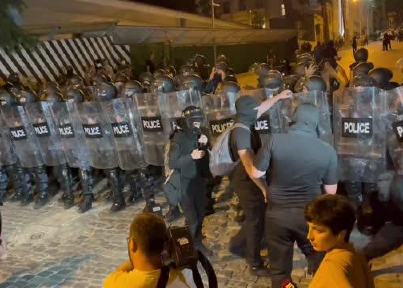 Tbilisidə aksiyaçılarla polis arasında toqquşmalar başlayıb- VİDEO