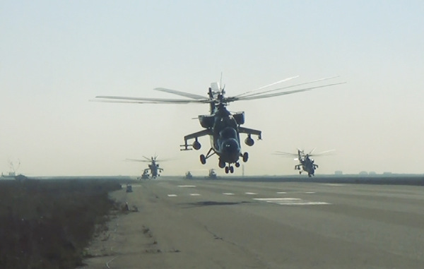 Azərbaycan Kobra helikopterini havaya qaldırdı- FOTOLAR