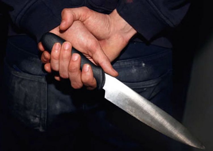 31 yaşlı kişi özünü bıçaqlayaraq öldürdü - Xaçmazda
