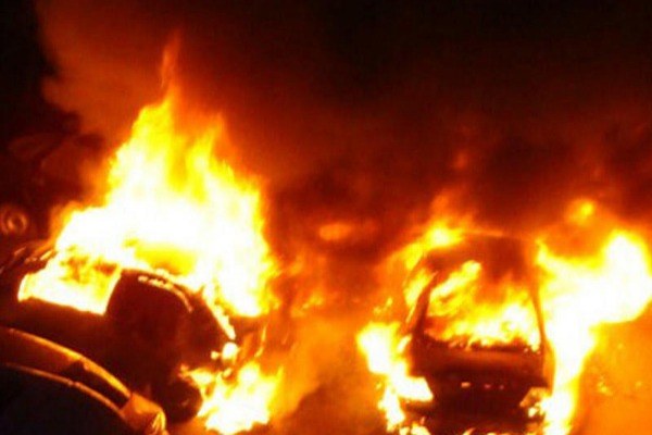 Abşeronda 5 otaqlı ev yandı 