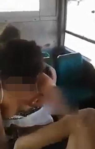 Avtobusda İYRƏNC HADİSƏ:   Əlil qadına 6 gənc təcavüz etdi (FOTOLAR)