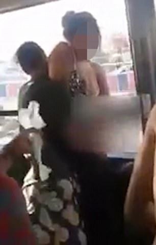 Avtobusda İYRƏNC HADİSƏ:   Əlil qadına 6 gənc təcavüz etdi (FOTOLAR)