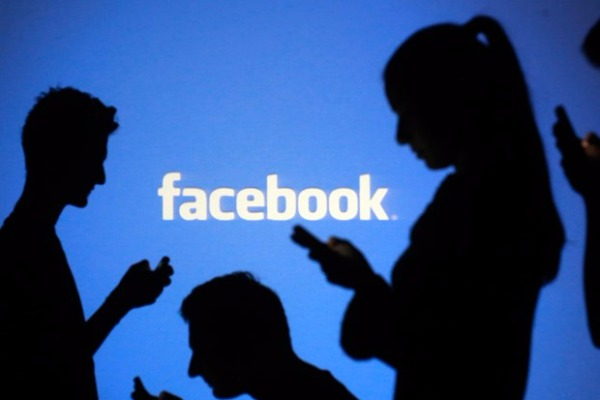 Facebook cərimələndi - 1,2 milyon avro
