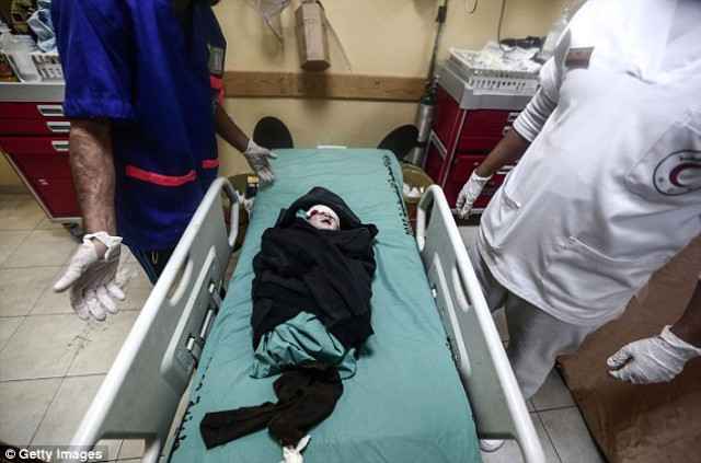 İsrail üç hava zərbəsi endirdi: -  Yaralananlar arasında uşaqlarda var FOTOLAR