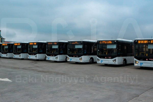 Bakıya yeni avtobuslar gətirildi - FOTOLAR