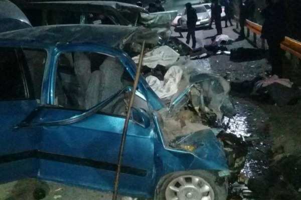 Hyundai Getz əks yola çıxdı:  7 ölü, 3 yaralı