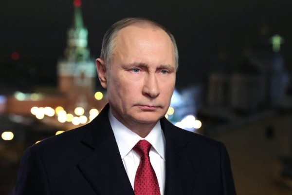 Putin Sankt-Peteburqdakı partlayışı terror adlandırıb 