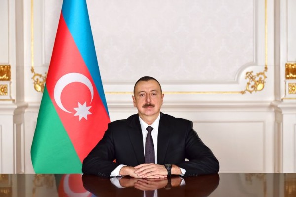 Azərbaycan Rusiya ilə yeni hərbi sazişlər üzrə danışıqlar aparır - Prezident AÇIQLADI