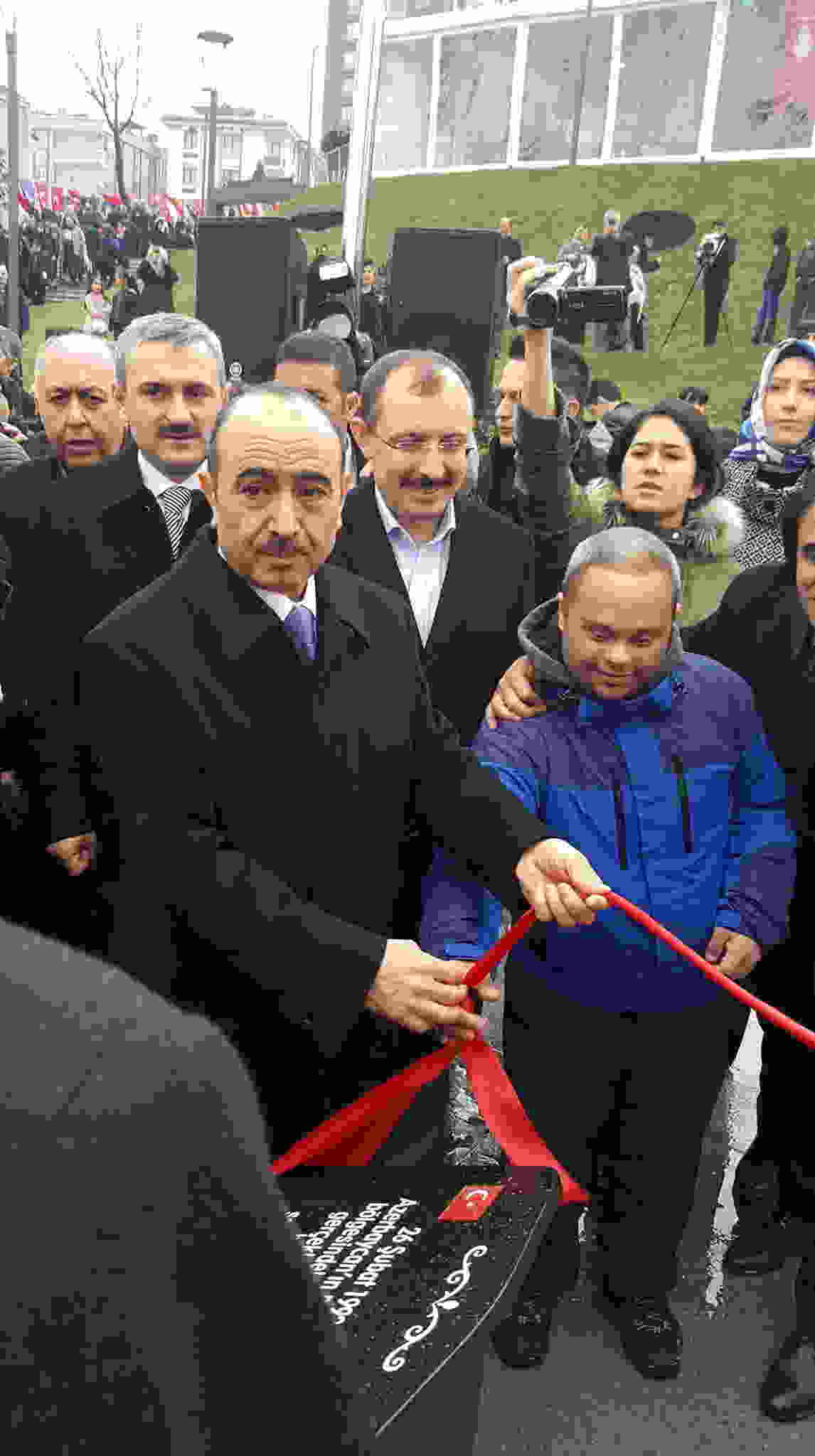 Prezidentin köməkçisi Xocalı soyqırımı abidəsinin açılışında  - FOTOLAR