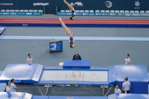 Batut gimnastikası üzrə sinxron cütlüyü Avropa ikincisi oldu 