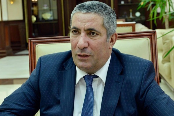 Siyavuş Novruzov parlamentin buraxılmasından danışdı 