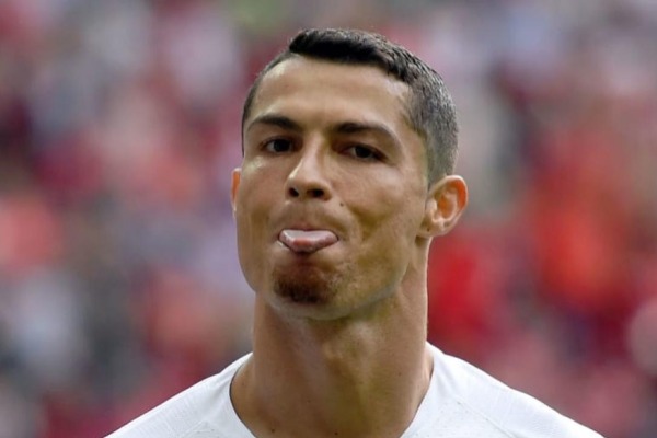 Ronaldo saqqalının sirrini açdı  - FOTO 