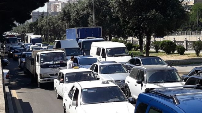 Sürücülərə ŞAD XƏBƏR:   Bakı-Sumqayıt yolunda aparılan təmir işləri bitdi