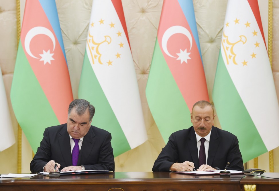 Azərbaycan-Tacikistan sənədləri imzalandı  - YENİLƏNİB