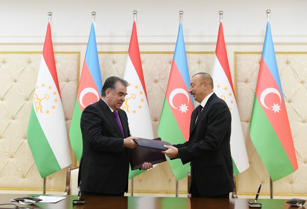 Azərbaycan-Tacikistan sənədləri imzalandı  - YENİLƏNİB