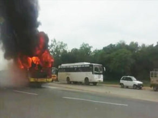 İki avtobus TOQQUŞDU -   19 nəfər öldü