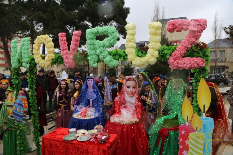 Abşeronda Novruz bayramı böyük izdihamla qeyd olunub - FOTOLAR