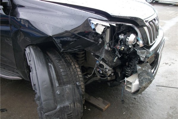 Hacıqabulda “Toyota Prado” AŞDI - Ana öldü, oğlu yaralandı