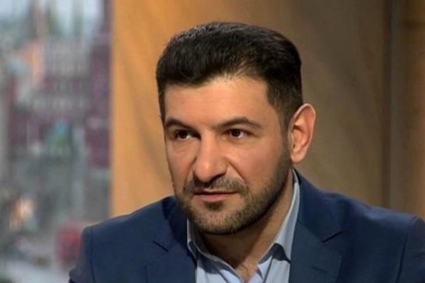 Vəkil: “Fuad Abbasovun həbsdə saxlanılması ilə bağlı dəqiq izahat verilmir”