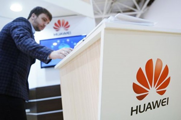 “Huawei” sanksiyalara TABE OLDU: noutbuk istehsalını dayandırdı...