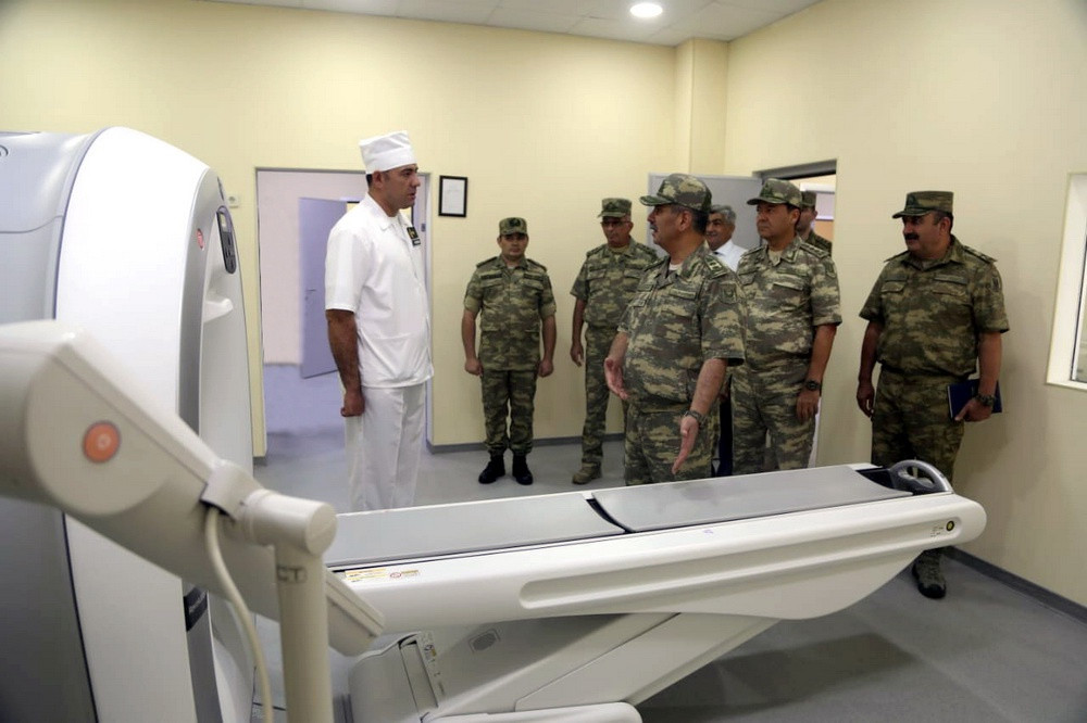 Nazir yeni tikilən hərbi hospitalda - FOTOLAR