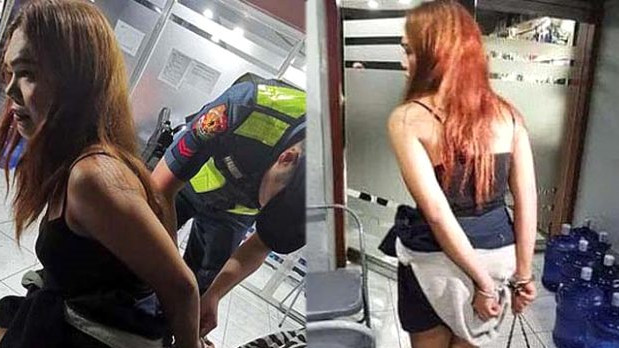 Ticarət mərkəzində BİABIRÇILIQ: Qadınlar tualetinə girmək istəyən transı polis tutdu- FOTO