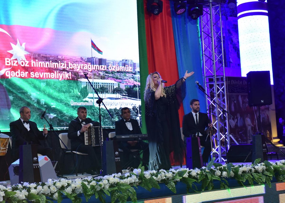 Sumqayıtda möhtəşəm açıq hava konserti təşkil edildi 