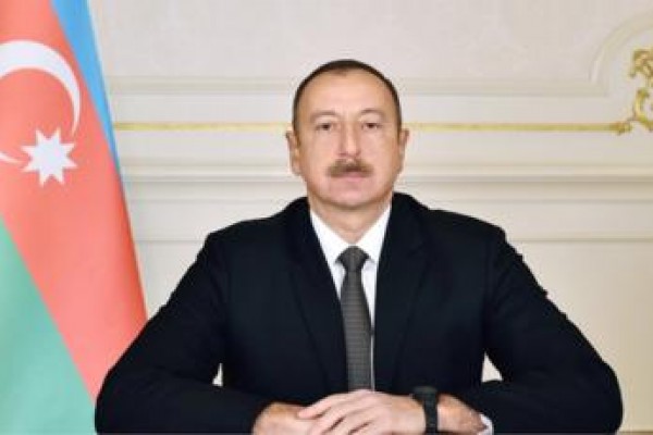 Azərbaycan prezidenti estoniyalı həmkarını təbrik etdi 