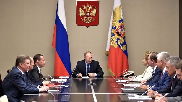 Putin Təhlükəsizlik Şurasının iclasını çağırdı 