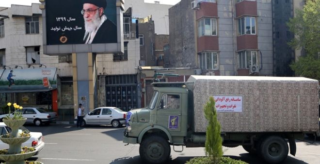 İran ordusu bioloji silahla dezinfeksiya işlərinə başladı - FOTO
