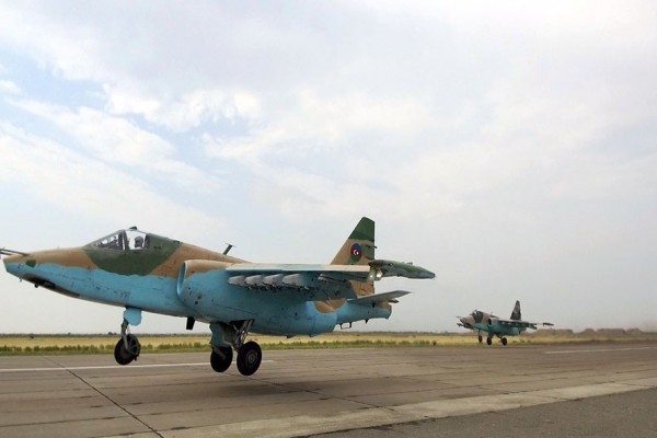 Ordumuz MiQ-29 və Su-25 təyyarələri ilə təlim keçirdi - VİDEO