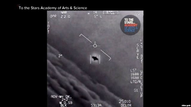 Pentaqon UFO-ları əks etdirən3 video yayımladı (VİDEO)