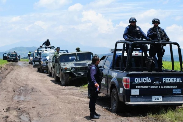 Güllələnmiş 12 nəfərin meyiti aşkarlandı - Meksikada