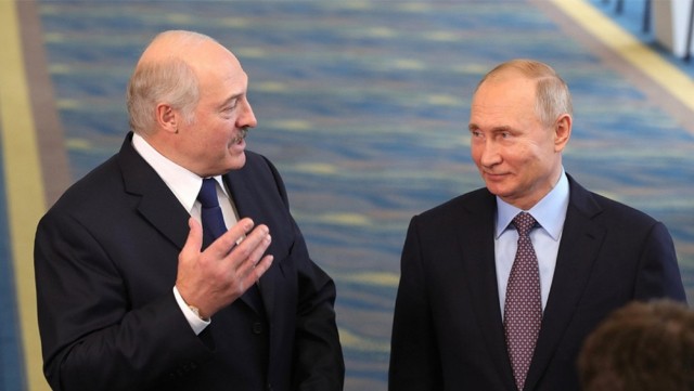 Putin Lukaşenkoya zəng etdi 