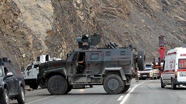 Türkiyədə hərbçilərin olduğu avtomobil aşdı:6 yaralı