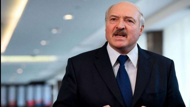 Lukaşenko “əlləri qaşınanlar”a xəbərdarlıq etd