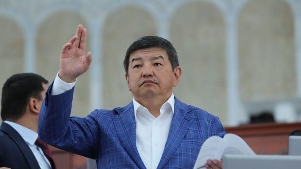 Japarov Qırğızıstan Prezidentinin səlahiyyətlərini qəbul etdi