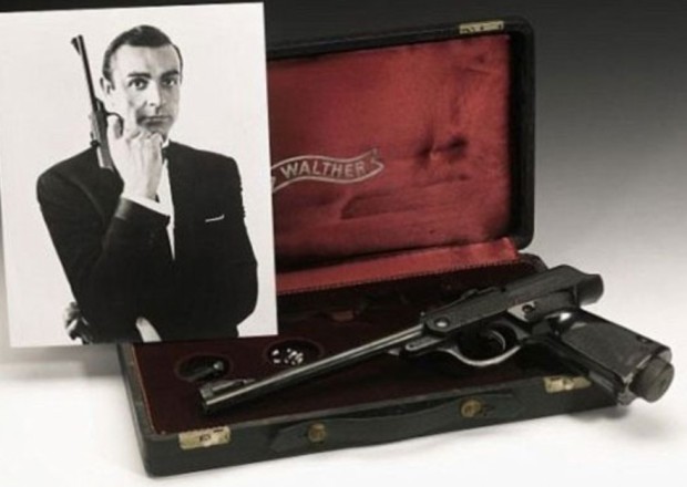 "Ceyms Bond"un tapançası satıldı