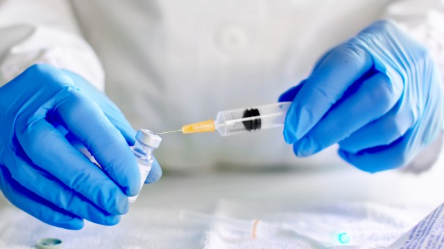 ETSN əməkdaşlarının vaksinasiyası davam edir 