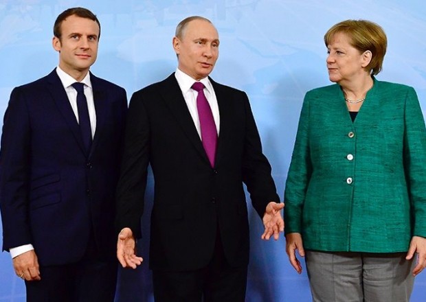 Putin Merkel və Makronla videomüşavirə formatında görüşüb