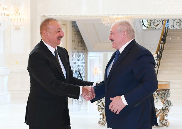 İlham Əliyev və Lukaşenkonun təkbətək görüşü oldu - YENİLƏNİB