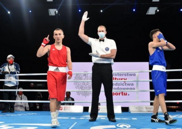 Daha 2 boksçumuz dünya birinciliyində 1/4 finala vəsiqə qazandı
