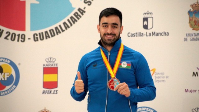 Karateçilərimiz Lissabonda 2 medal qazandı