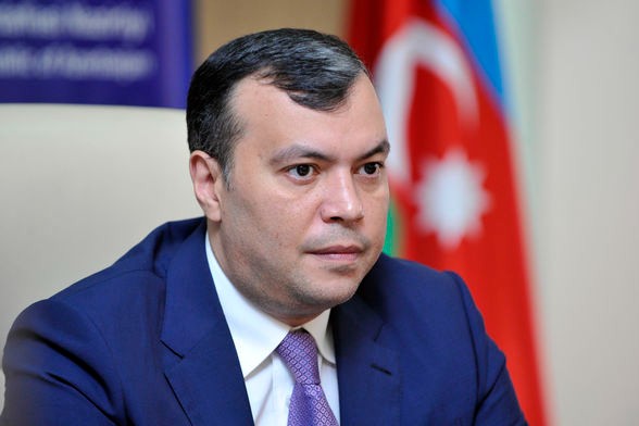 Deputat parlamentdə Sahil Babayevi tənqid etdi