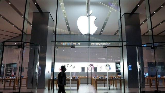 “Apple” Türkiyəyə satışlarını bərpa etdi