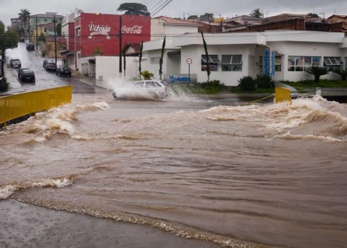 Braziliyada leysan yağışları 18 nəfərin ölümünəsəbəb oldu