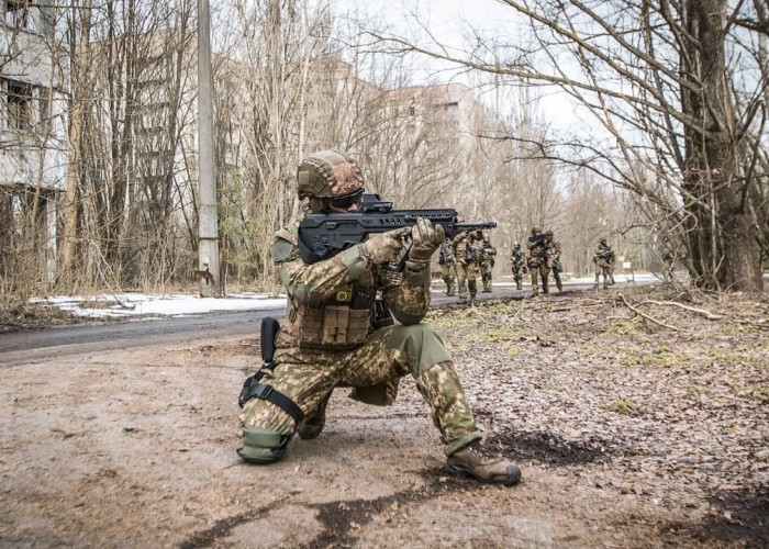 Ukrayna Çernobılda xüsusi hərbi təlimlər keçirəcək